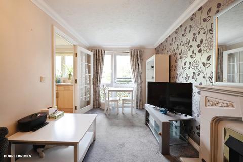 2 bedroom retirement property for sale, Station Road, Addlestone, KT15