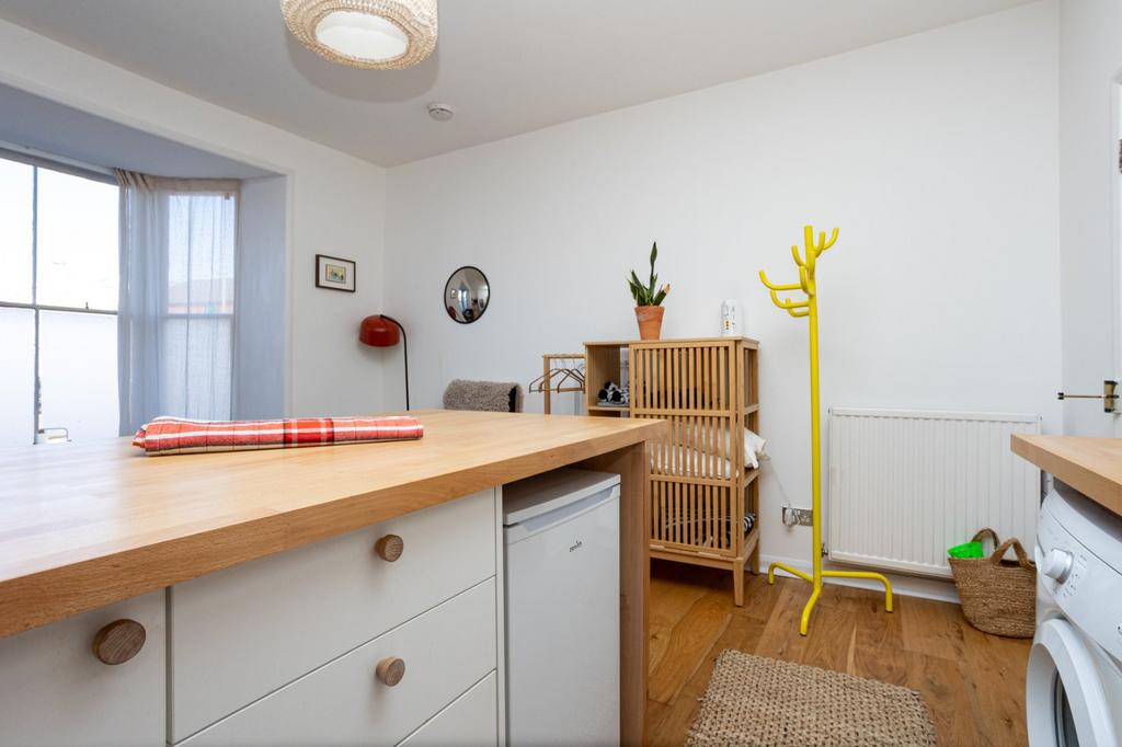 Apartment in Thanet, Cliftonville West, Cliftonville - View 5