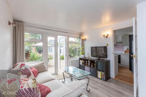 2 bedroom semi-detached bungalow for sale, Oak Avenue, Thorpe St Andrew, Norwich
