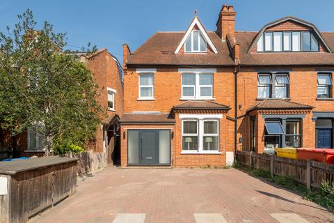 4 bedroom end of terrace house for sale, Durham Road, Raynes Park, London, SW20