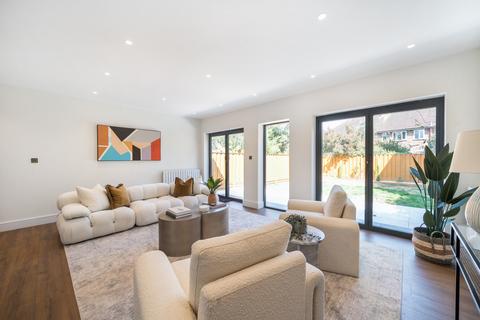 4 bedroom end of terrace house for sale, Durham Road, Raynes Park, London, SW20