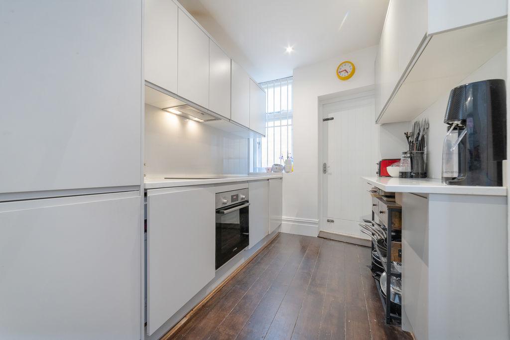Apartment in London - View 2