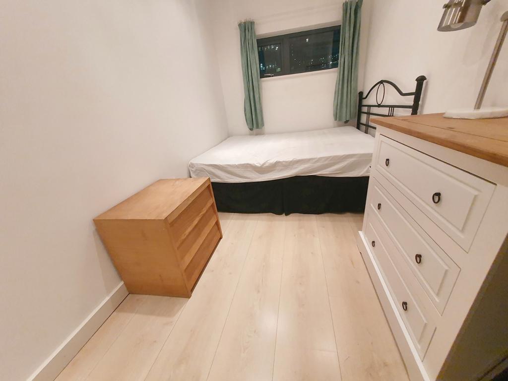 Apartment in Liverpool - View 5