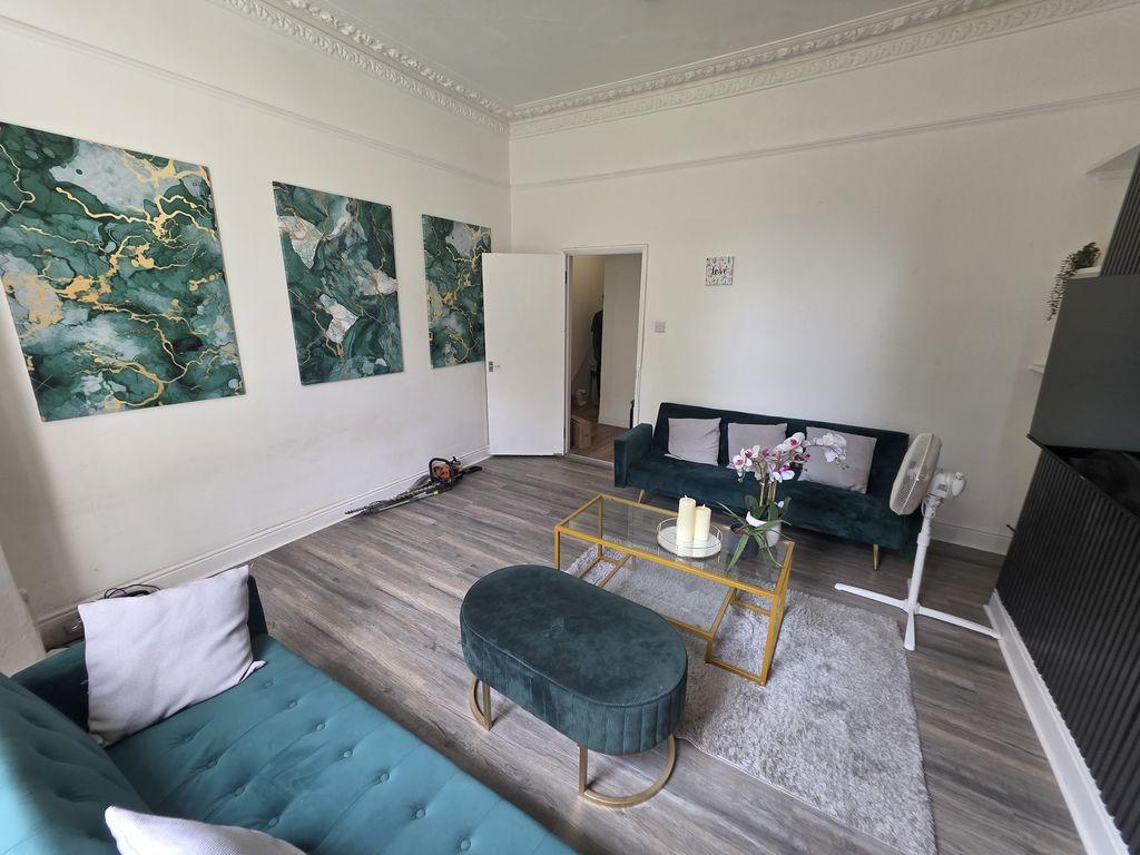Apartment in London - View 3