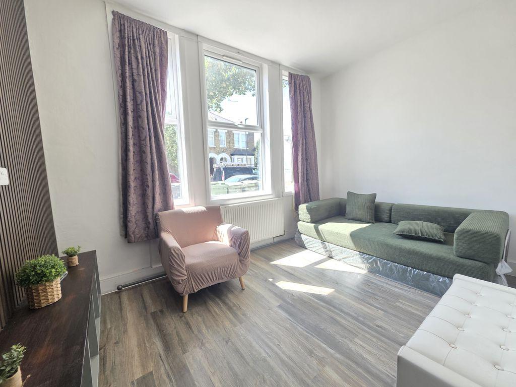 Apartment in London, West Dulwich, West Norwood - View 2