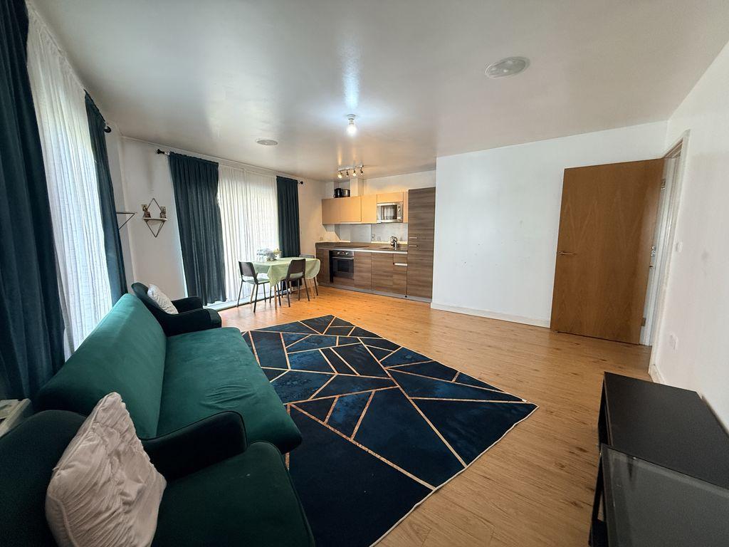 House in London - View 5