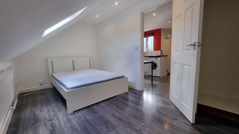 Apartment in London, Thornton Heath - View 4