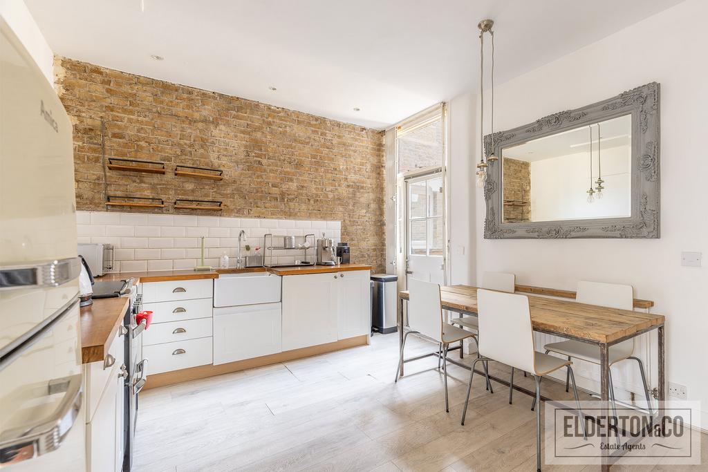 Apartment in London - View 2