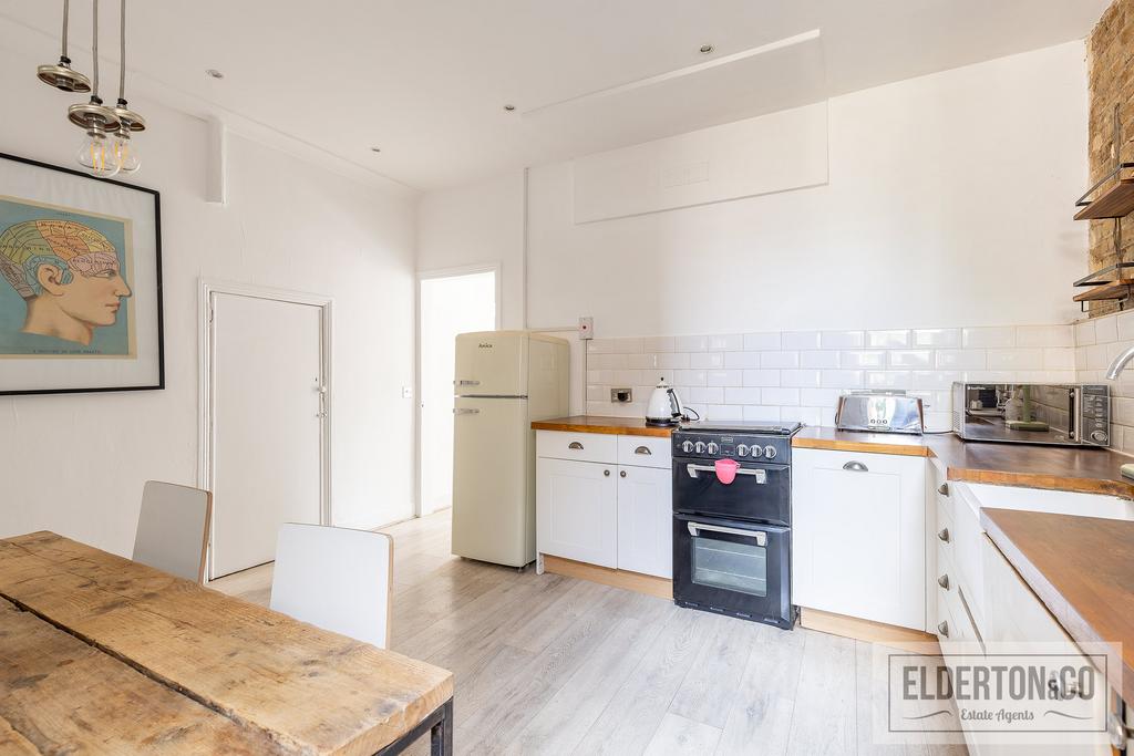Apartment in London - View 3