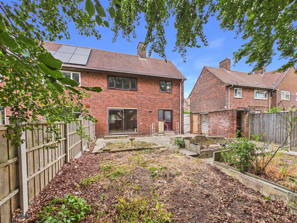 House in Dronfield - View 2