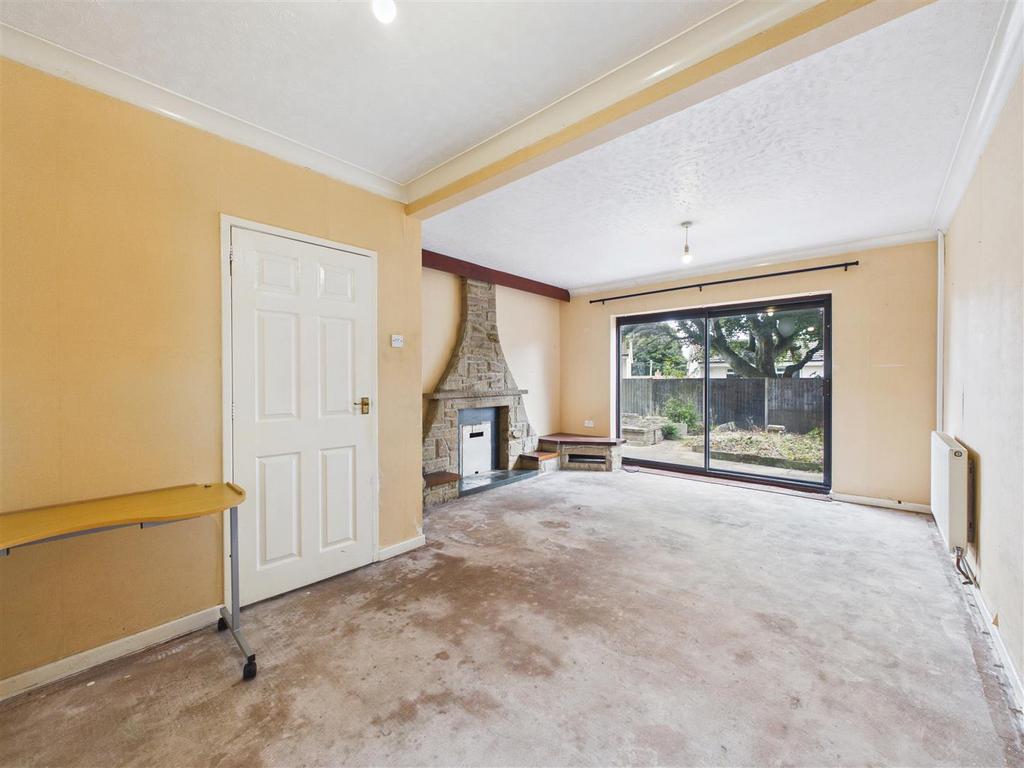 House in Dronfield - View 3