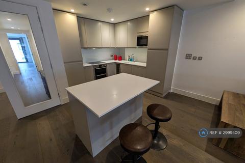 2 bedroom flat to rent, East Tucker St, Bristol, BS1