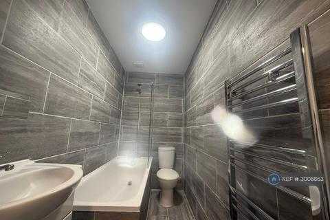 1 bedroom flat to rent, Woodville Road, Thornton Heath, CR7