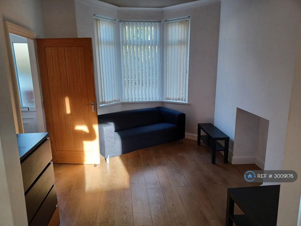 Apartment in Cardiff - View 2