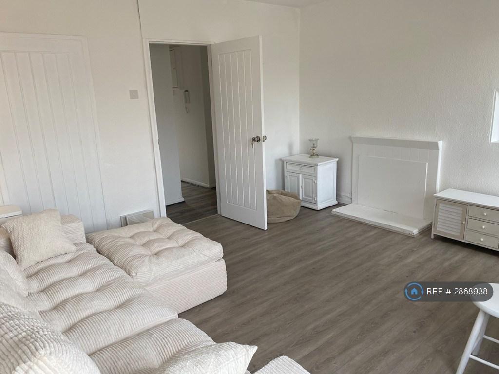 Apartment in London - View 3