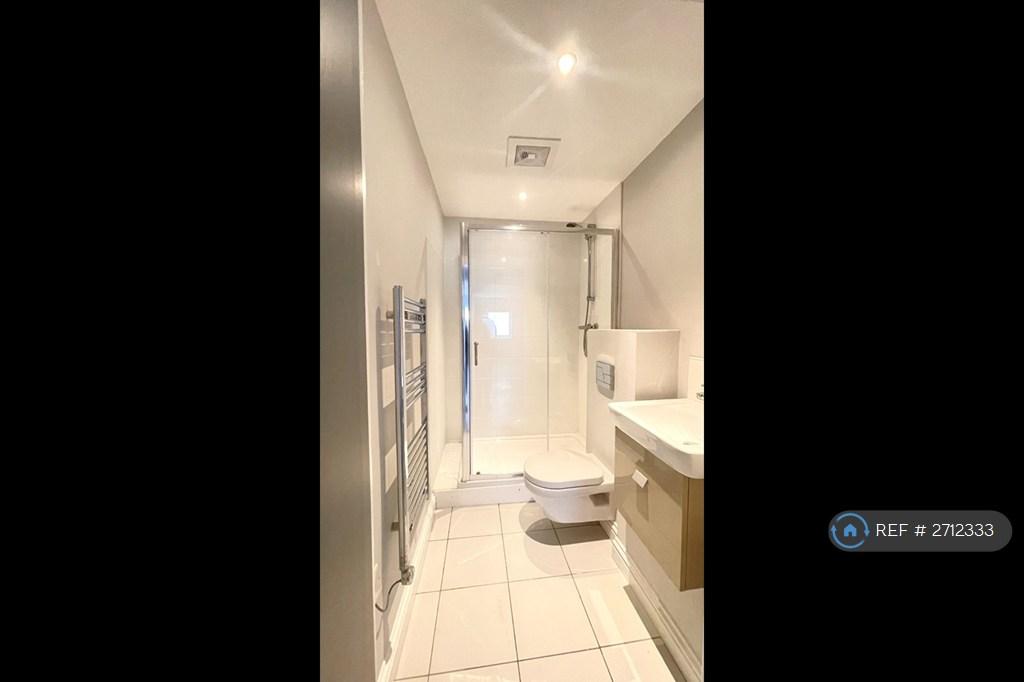 Apartment in Sheffield - View 4