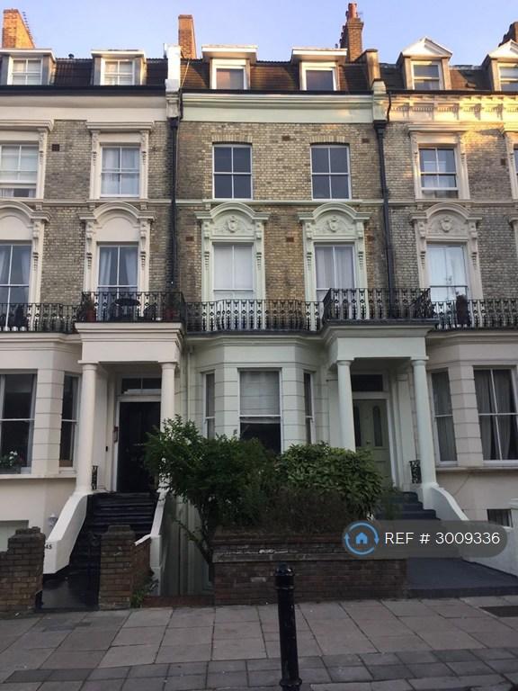 Apartment in London - More