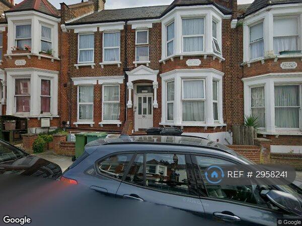 House in London - View 5