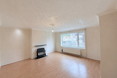 3 bedroom house to rent, Listowel Crescent, Nottingham, NG11