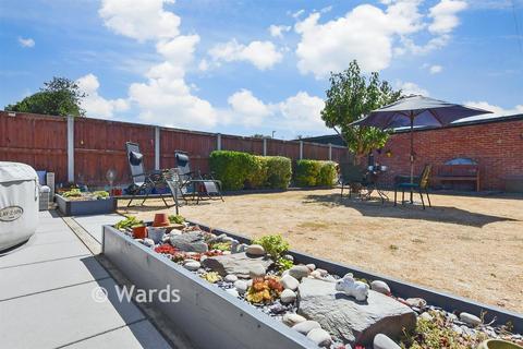 2 bedroom semi-detached bungalow for sale, Saltwood Gardens, Margate CT9