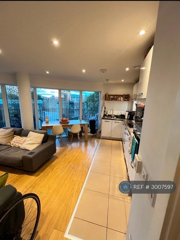 Apartment in London - View 2