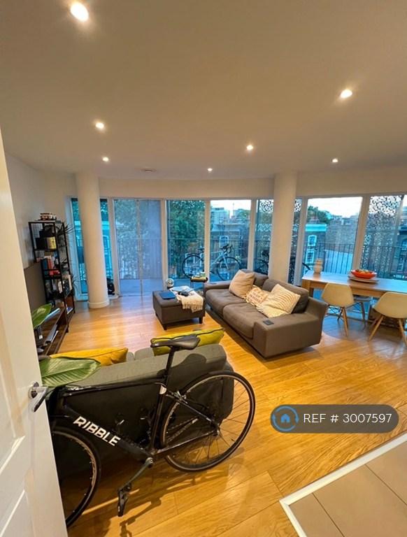 Apartment in London - View 4