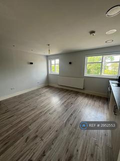 2 bedroom flat to rent, Hornchurch Road, Hornchurch, RM11