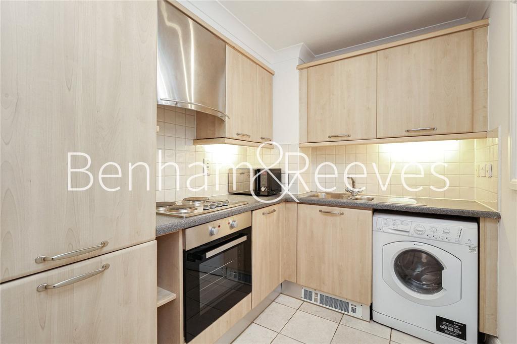 Apartment in London - View 3