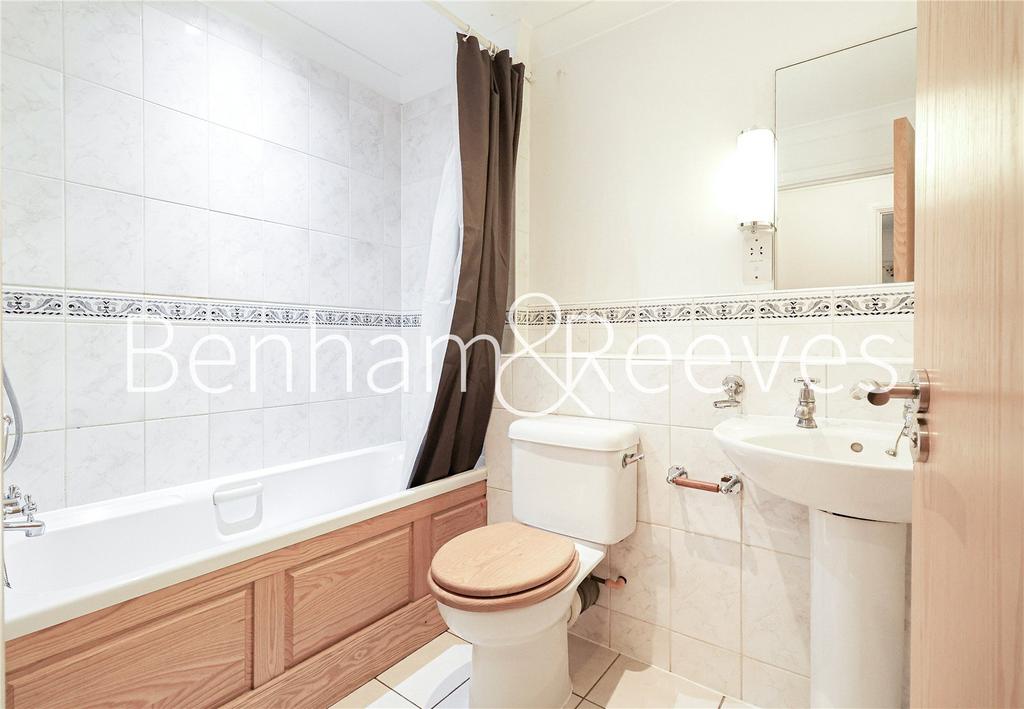 Apartment in London - View 5