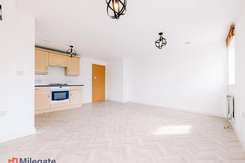 2 bedroom flat to rent, Admiralty Close, West Drayton UB7