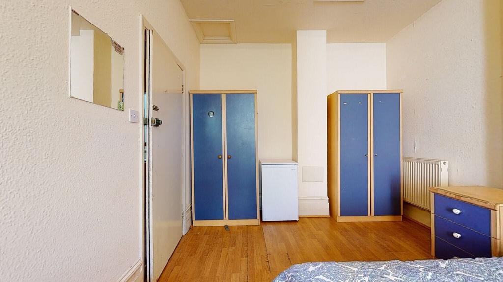 Apartment in London - View 2
