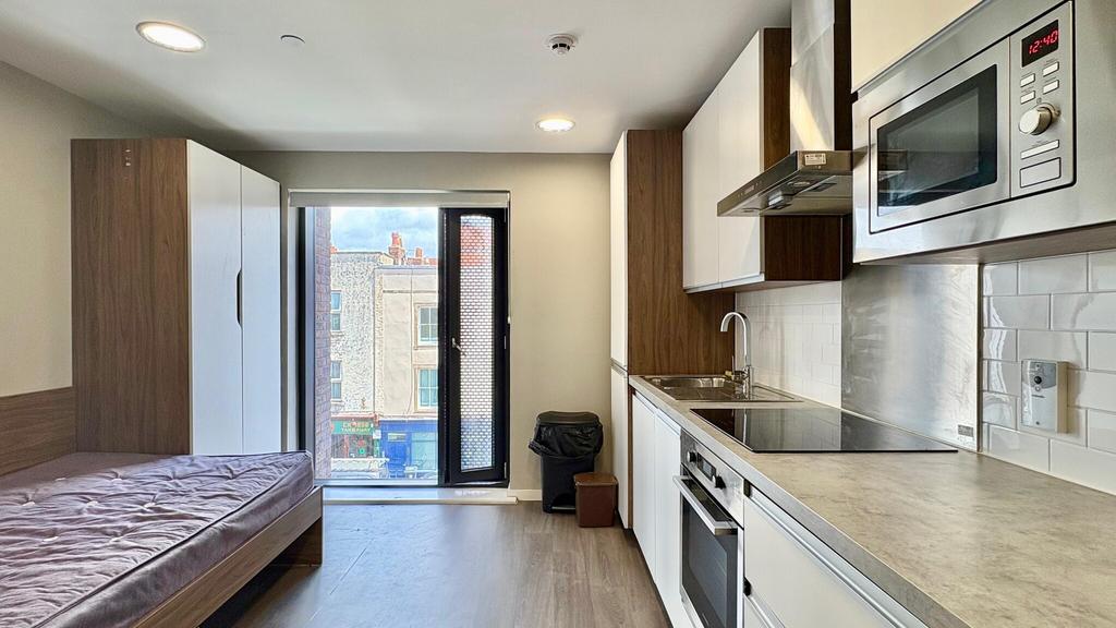 Apartment in Bristol - View 2