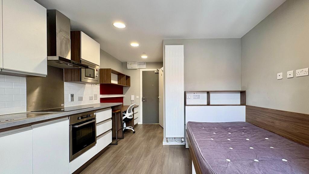 Apartment in Bristol - More