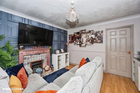 3 bedroom semi-detached house for sale, Leyburn Close, Wigan, WN1