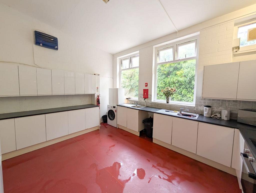 House in Manchester - View 4
