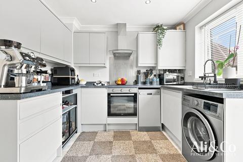 2 bedroom semi-detached house for sale, Devereux Road, Grays