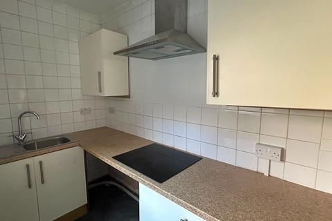2 bedroom terraced house to rent, Sheriff Street, Hartlepool
