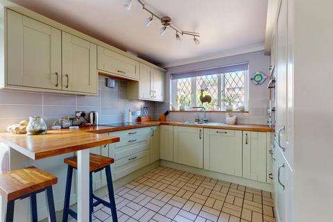 4 bedroom detached house for sale, The Sandpipers, Gravesend, DA12