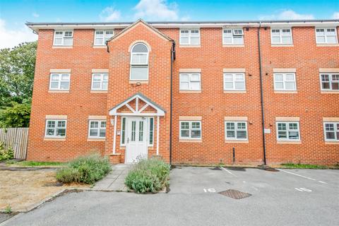 2 bedroom apartment for sale, Farnley Crescent, Leeds