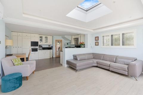 undefined, Walsingham Gardens, Stoneleigh
