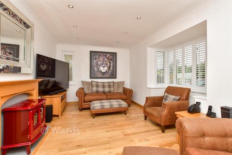 4 bedroom detached house for sale, Kingfisher Close, Iwade ME9
