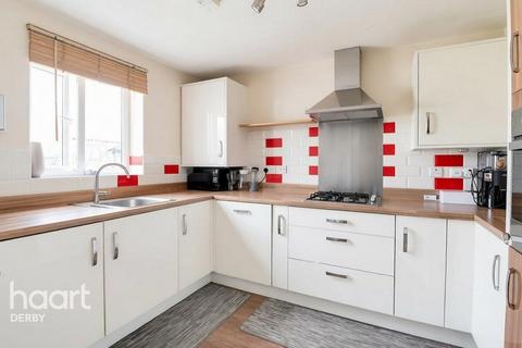 3 bedroom end of terrace house for sale, Harthill Road, Derby