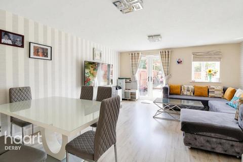 3 bedroom end of terrace house for sale, Harthill Road, Derby