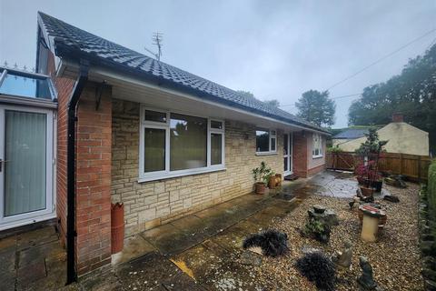 3 bedroom detached bungalow to rent, Bakers Hill, Coleford
