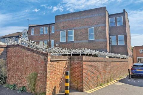 undefined, Guildford Street, CHERTSEY