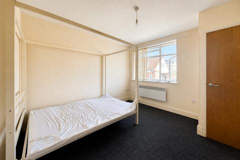 2 bedroom flat to rent, Horton House, Bristol BS2
