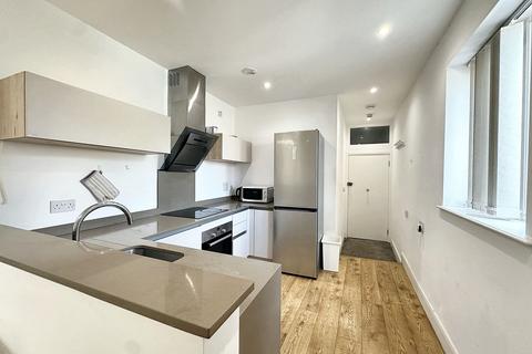 2 bedroom apartment to rent, Oxford Road, Denham, UB9