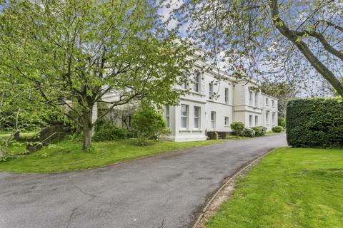 2 bedroom apartment to rent, Wexham Road Wexham SL2