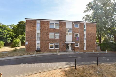 Conway Drive, Sutton SM2