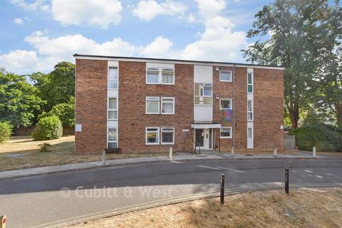 1 bedroom apartment for sale, Conway Drive, Sutton SM2